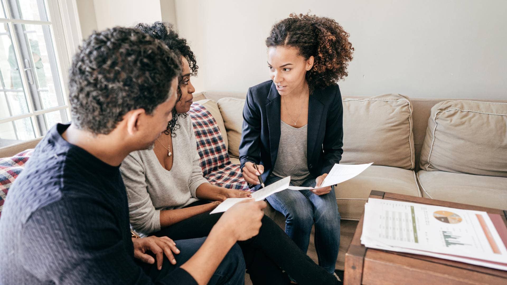 5 New Year’s Resolutions for 2025 homebuyers