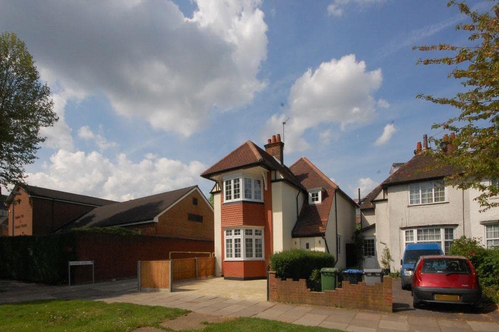 Oakington Manor Drive, Wembley, Middlesex, HA9 6LU