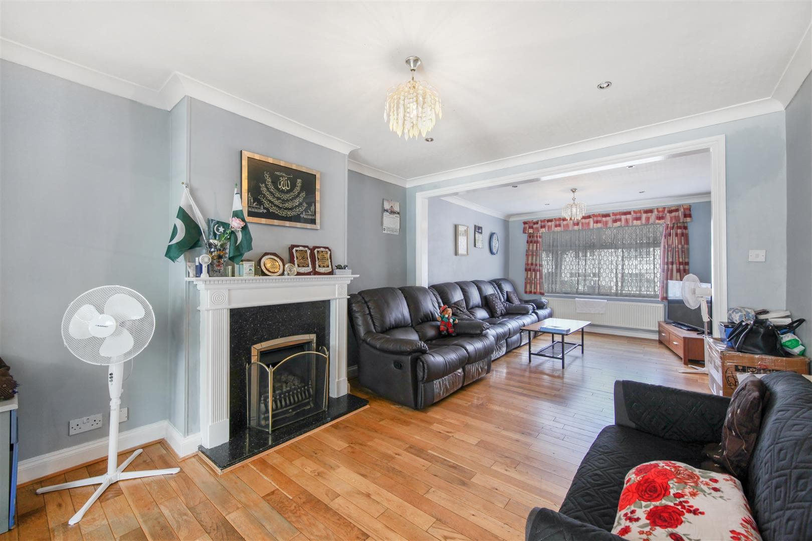 Review Road, Neasden, London, NW2 7BG