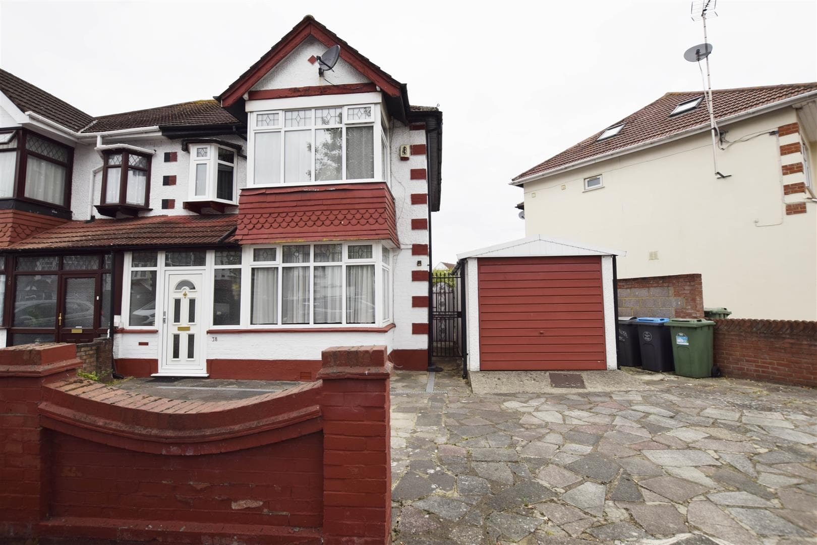 Rosslyn Crescent, Wembley, Middlesex, HA9 7PA