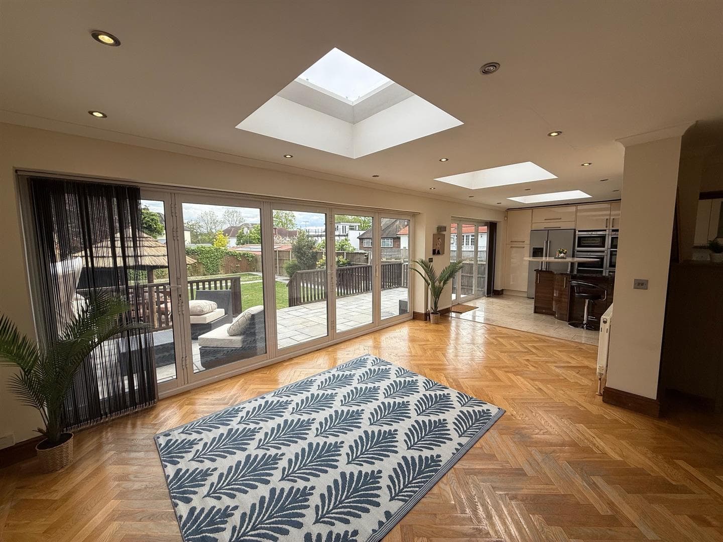 Beverley Gardens, WEMBLEY, Middlesex, HA9 9QY