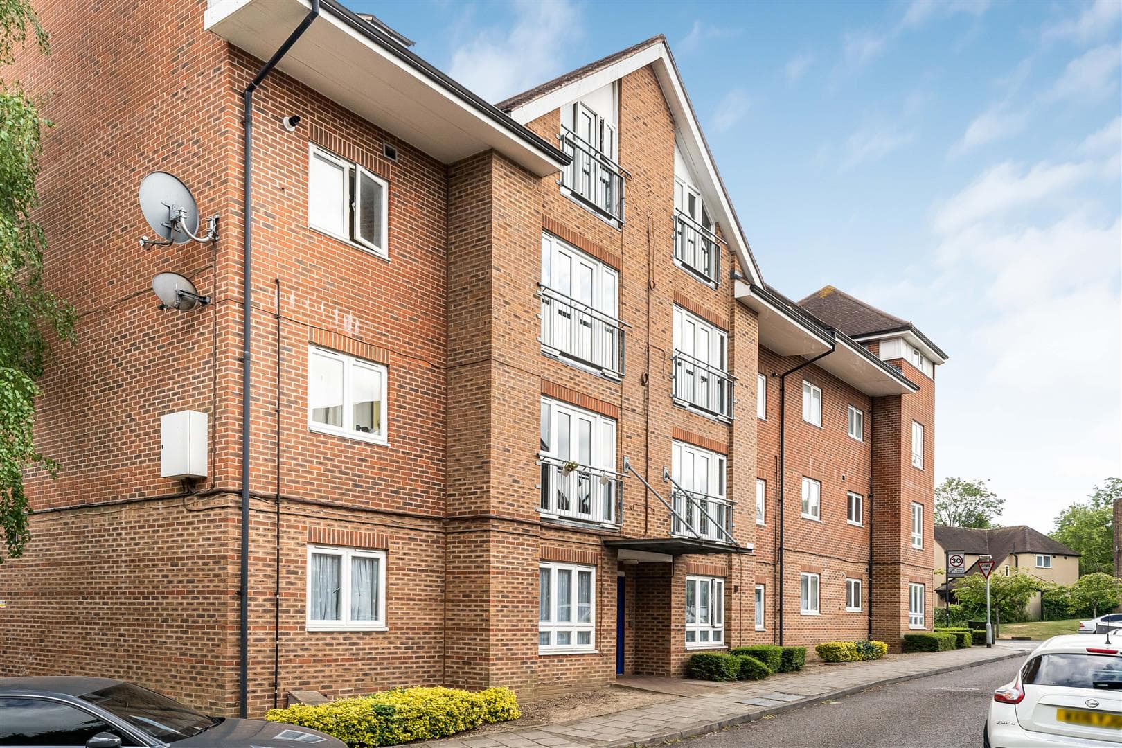 Wakeling Lane, Wembley, Middlesex, HA0 3HT