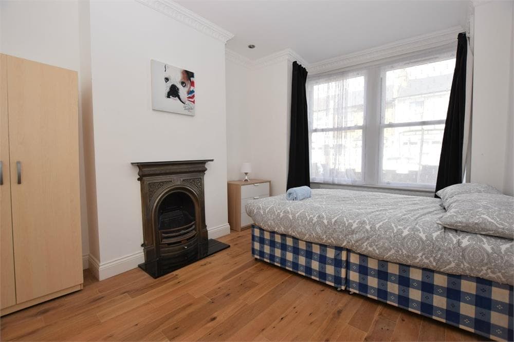 Valliere Road, London, NW10 6AL