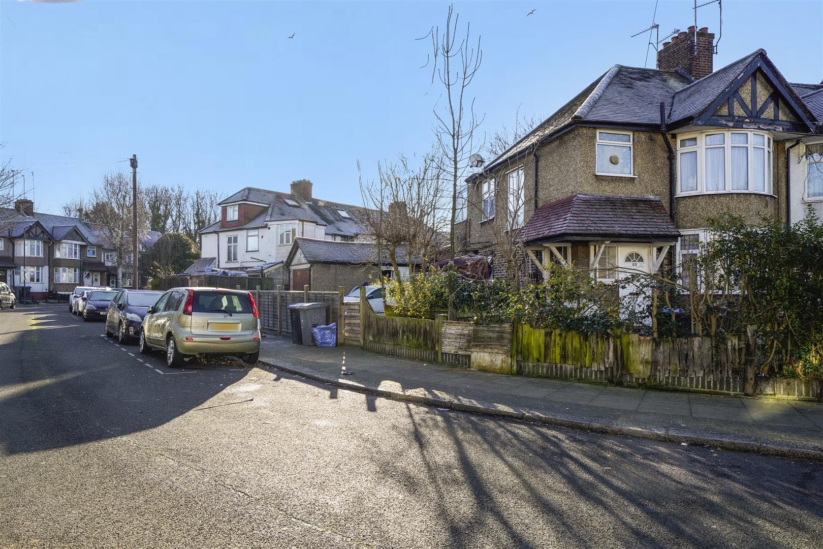 Braemar Avenue, London, NW10 0DR