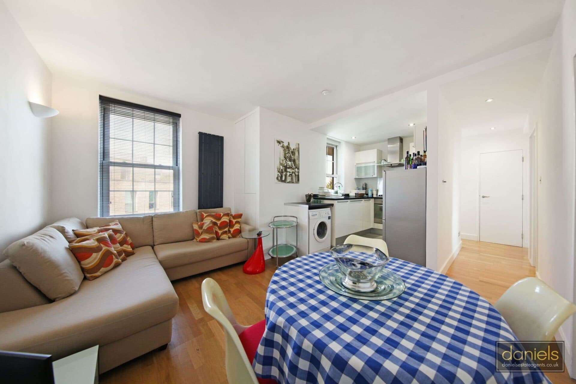 Southern Row, Ladbroke Grove , London, W10 5AE