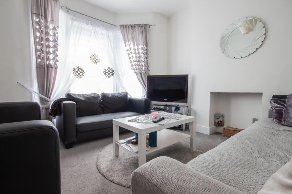 Redfern Road, Harlesden, London, NW10 9LB