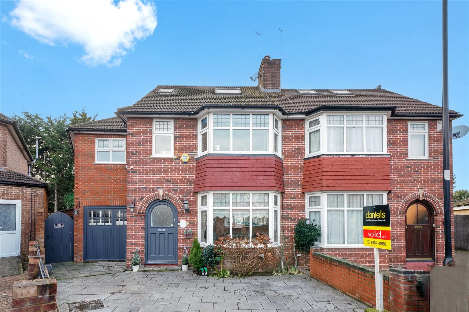Wellgarth, GREENFORD, Middlesex, UB6 0RR