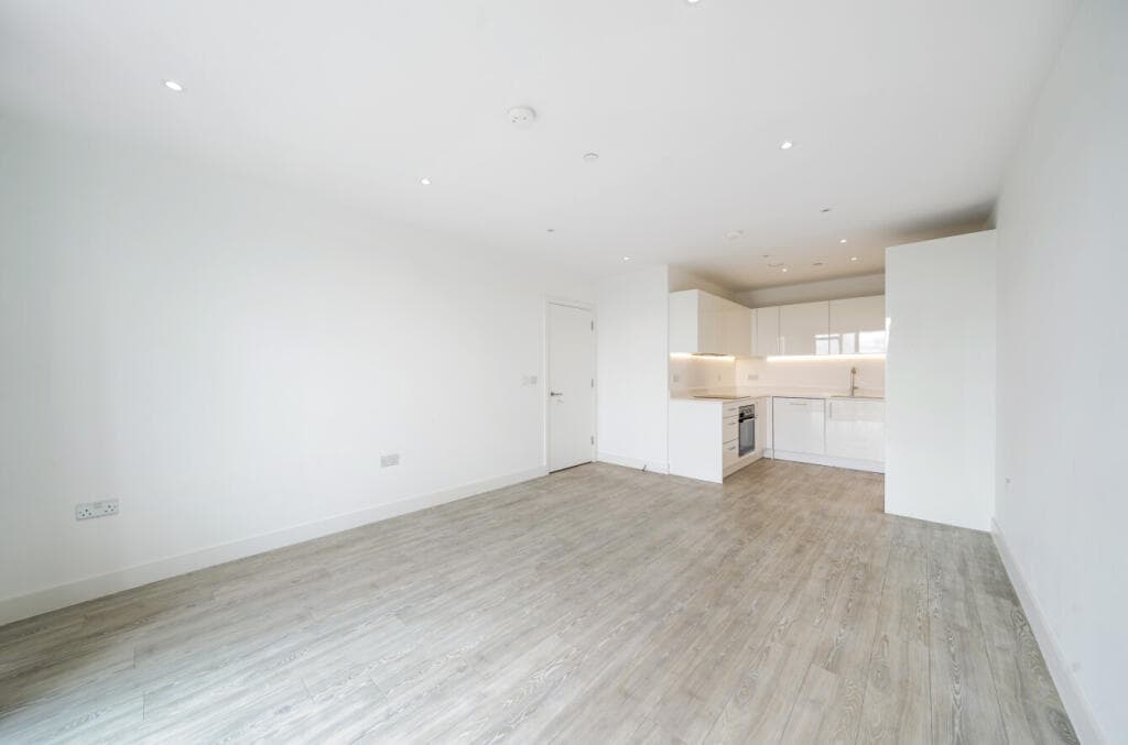 Winchelsea Road, London, NW10 8GZ