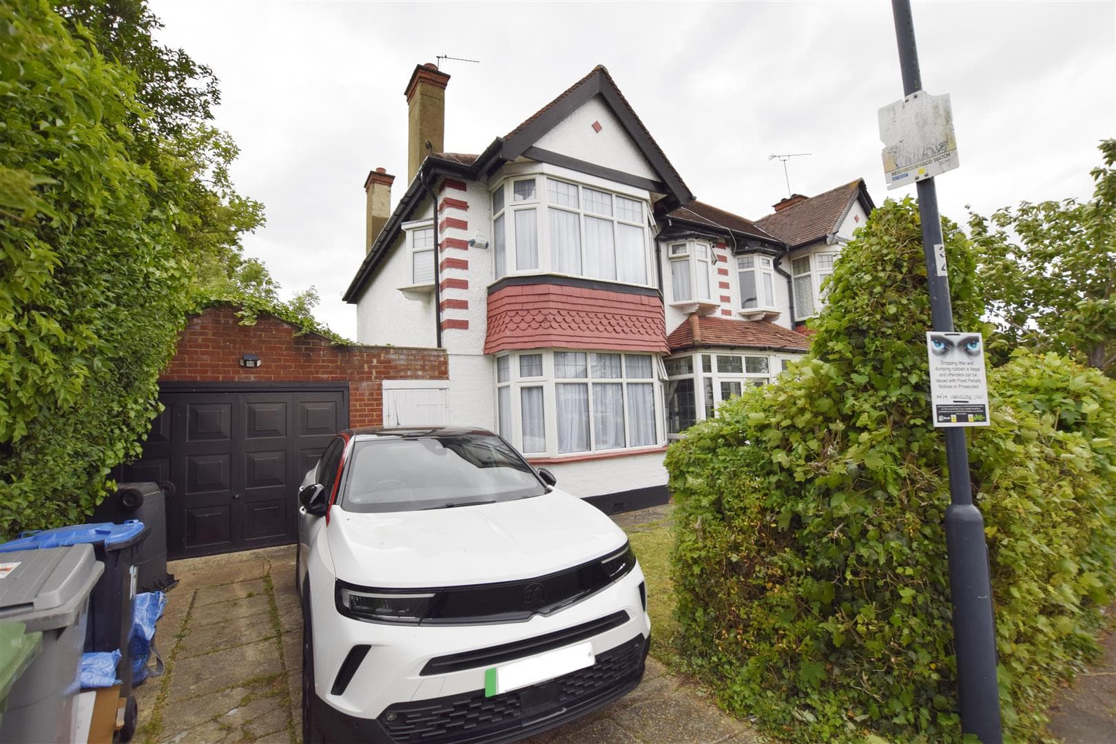 Clarendon Gardens, Wembley, Middlesex, HA9 7LD