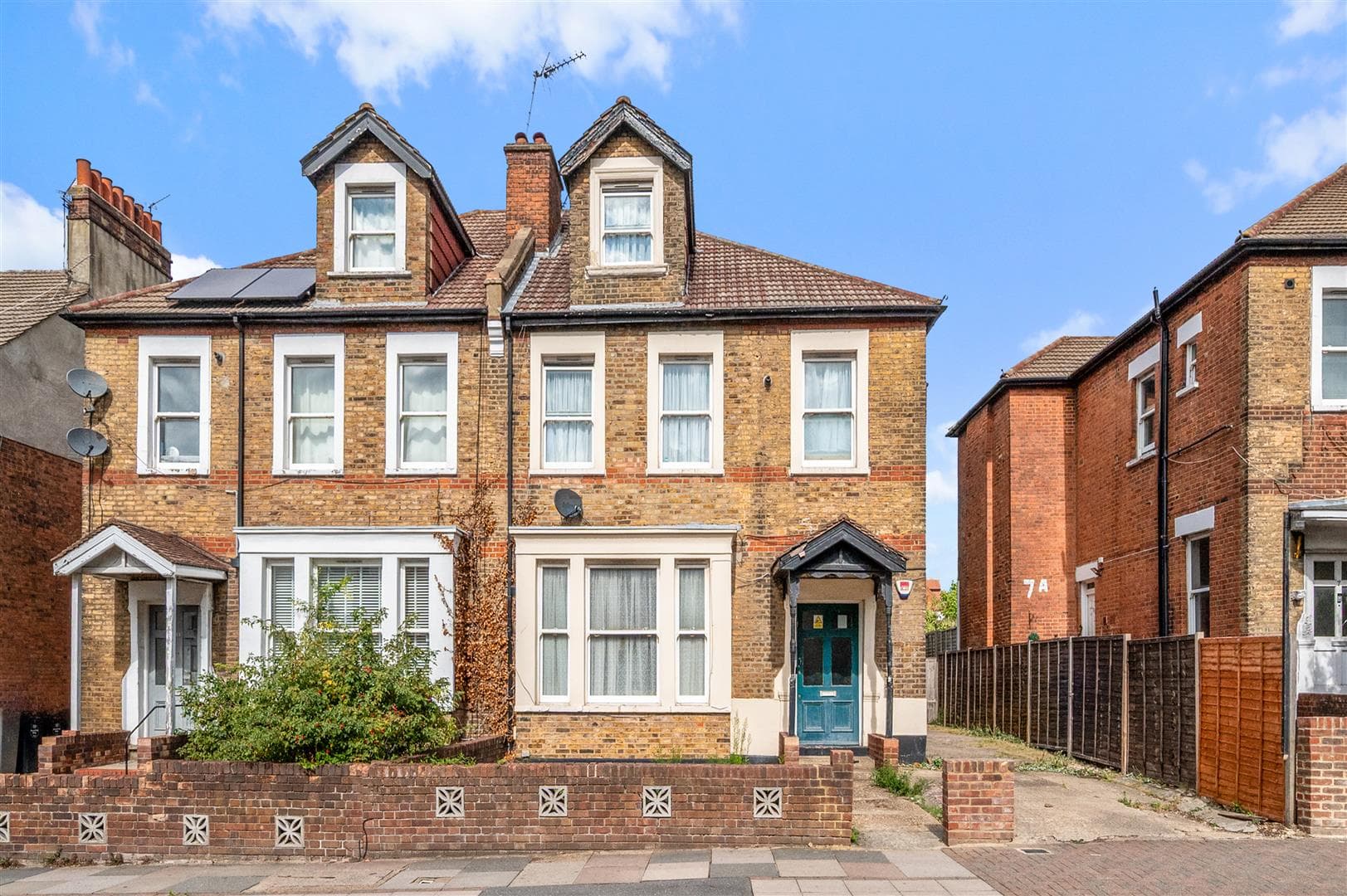 St Pauls Avenue, London, NW2 5SS